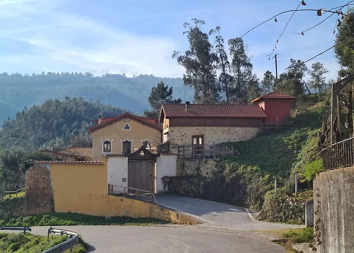 Quinta Dos Milagres Casa Terrassa * Friumes